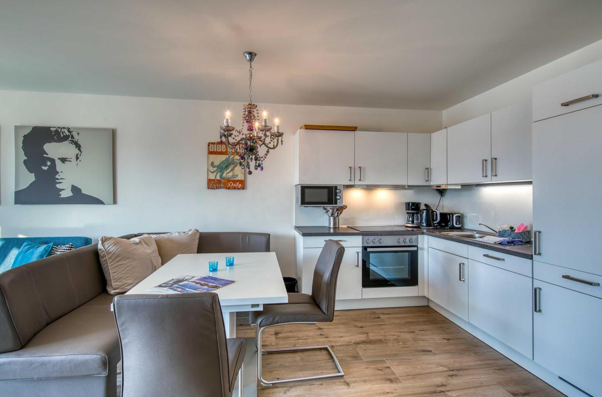 Mueritz Utkiek - Apartment Mit Seeblick & Balkon In Der Hafenresidenz Варен Екстер'єр фото